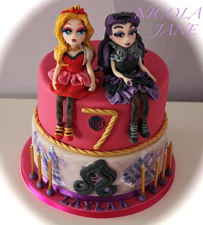 Ever After High - Cake by nicola thompson