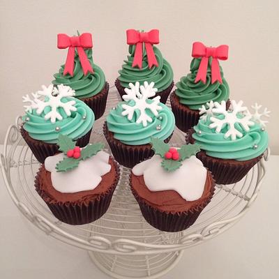Christmas cupcakes - Cake by sweet-bakes.co.uk