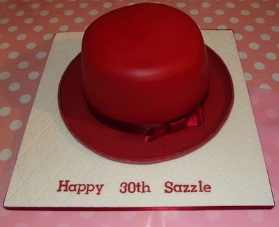 bowler hat cake - Cake by Hayley