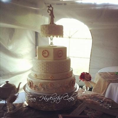 vintage wedding - Cake by Taras Handcrafted Cakes