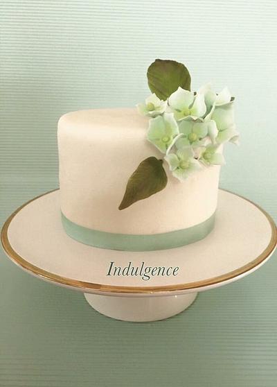 Pale blue white hydrangeas - Cake by Indulgence 