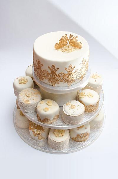 small wedding cakes in champagne and gold - Cake by Rositsa Lipovanska