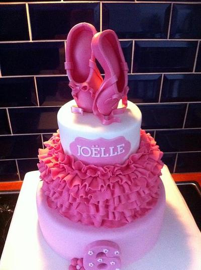 ballerina cake - Cake by Anneke van Dam