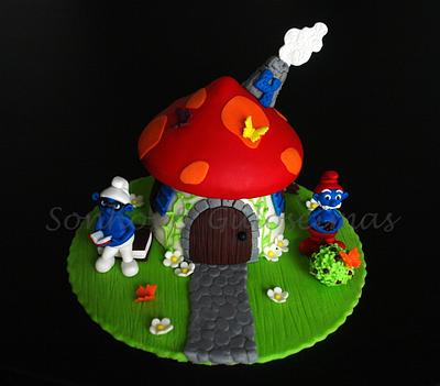 Smurfs house cake - Cake by Sonhos & Guloseimas - Cake Design