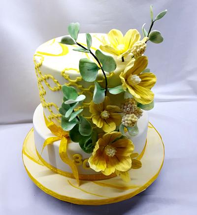Yellow - White Birthday Cake - Cake by Kaliss