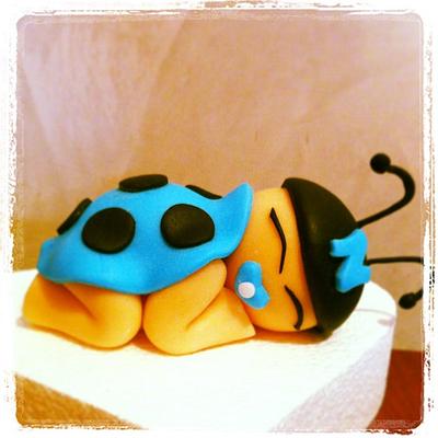 Ladybugs  - Cake by luisasweetcakes