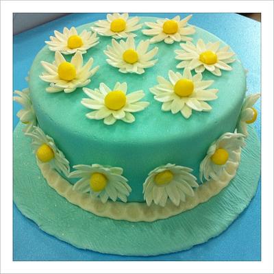 My Baby Blue Daisy Cake - Cake by sweetpea417