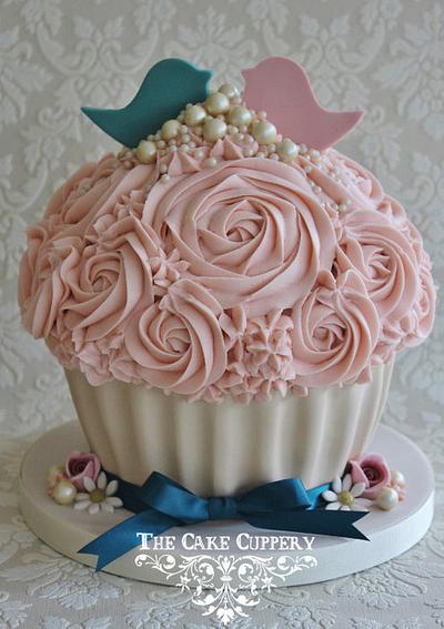 Love Bird Cake and Cupcakes - Cake by Cat Lawlor