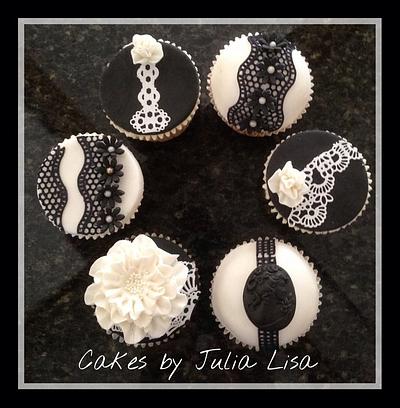 Black & White lace cupcakes - Cake by Cakes by Julia Lisa