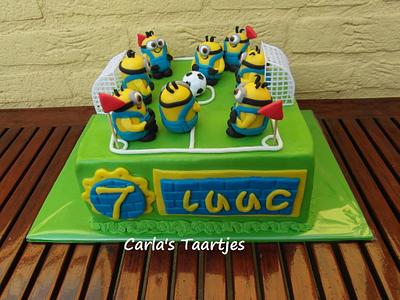 the minion football team - Cake by Carla 