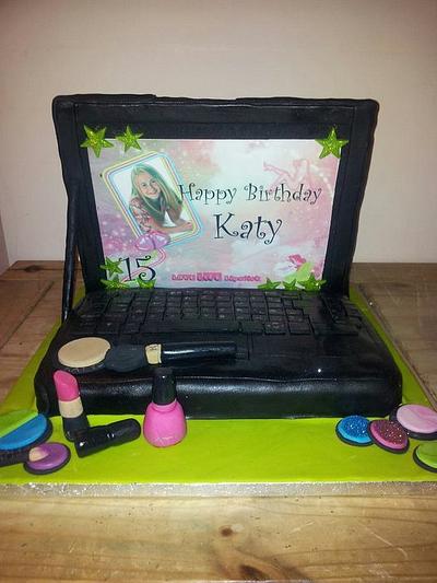Laptop make up cake for Katy - Cake by Chantal Hellens