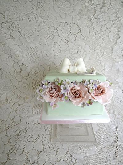 Inspired by Sugar Ruffles. - Cake by Firefly India by Pavani Kaur