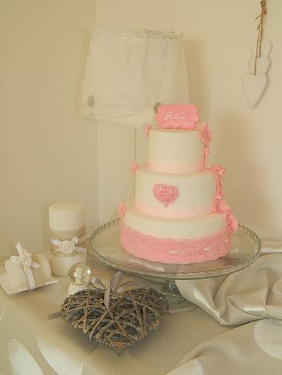 For a Shabby Chic wedding - Cake by Cuisinedelamour