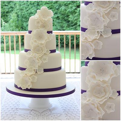 Regal purple cascade - Cake by TiersandTiaras