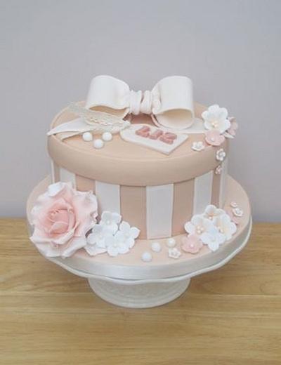 Hat Box - Cake by The Buttercream Pantry