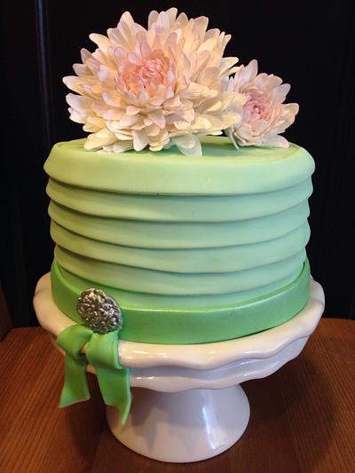 Fondant layers and sugar flowers  - Cake by sweetshananigans