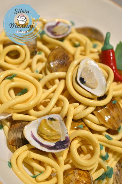 Spaghetti with clams.....incoming - Cake by Silvia Mancini Cake Art