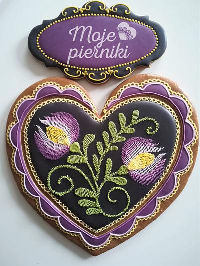 Embroidered, folk heart - Cake by Ewa Kiszowara