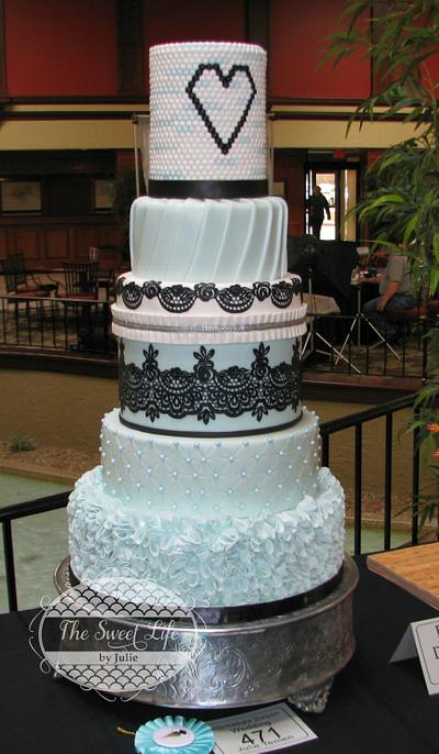 Blue & black Wedding cake - Cake by Julie Tenlen