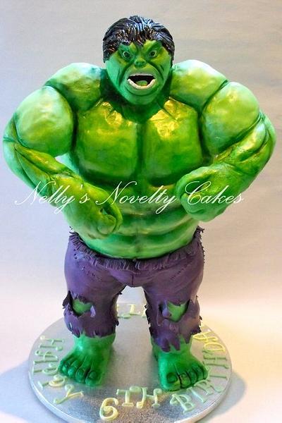Hulk - Cake by Nelly Konradi