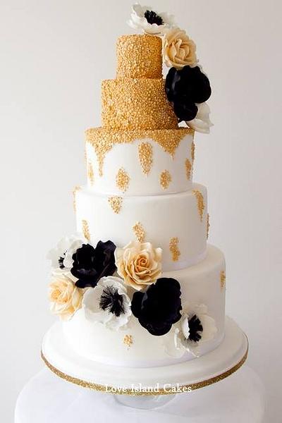 Old Hollywood Gold - Cake by Jackie