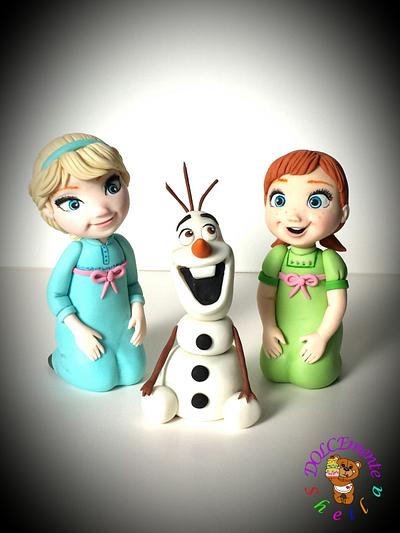 Elsa, Anna and Olaf - Cake by Sheila Laura Gallo