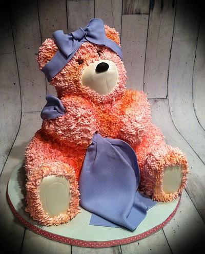 Pink Fuzzy bear - Cake by Skmaestas