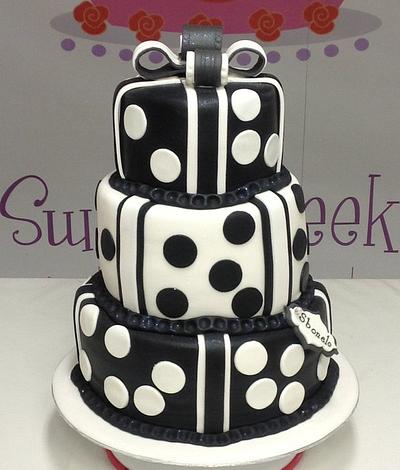 Dotty round cake box cake  - Cake by beasweet