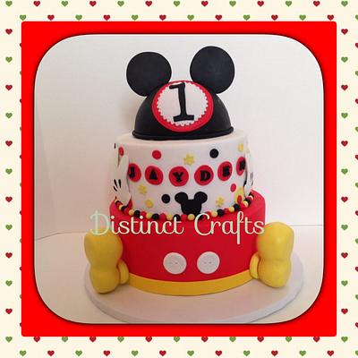 Mickey Mouse Cake inspire in Disney   - Cake by Distinctcrafts
