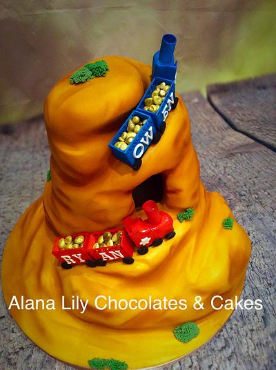 Huff and puffing up the mountain - Cake by Alana Lily Chocolates & Cakes