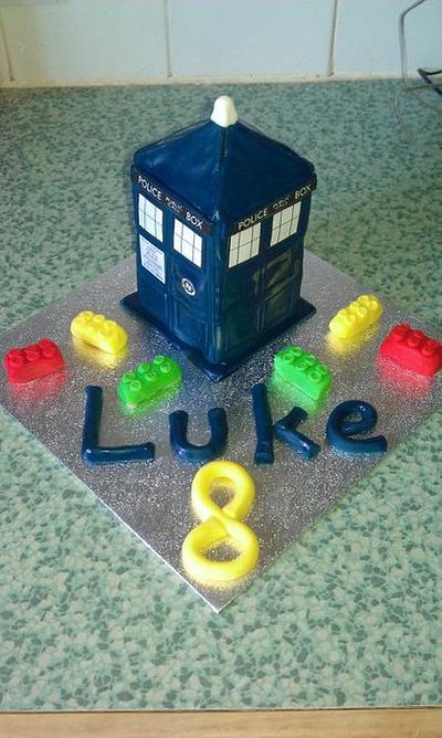 lego dr who tardis cake - Cake by kellywalker123