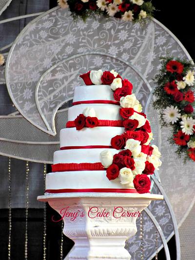 Red and White Wedding Cake - Cake by Jeny John