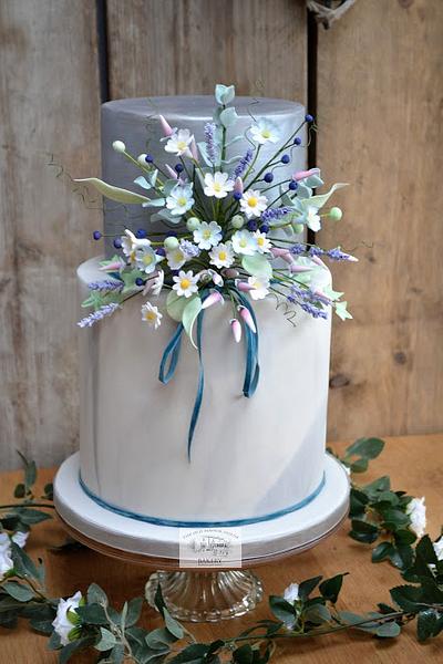 Boho Chic Cottage Garden Wedding Cake - Cake by The Old Manor House Bakery - Lisa Kirk