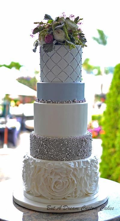 Tall and Sparkly - Cake by Elisabeth Palatiello