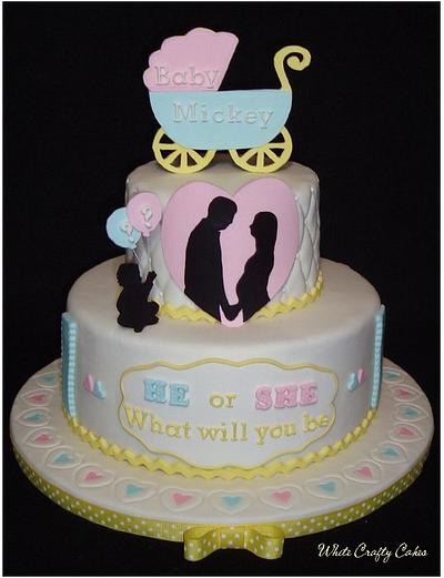 Gender Reveal Cake with Polka Dots Inside - Cake by Toni (White Crafty Cakes)