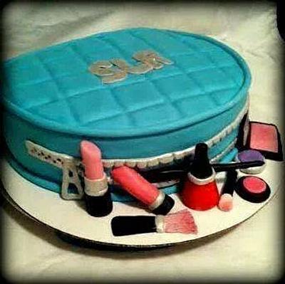 Makeup Case Birthday Cake - Cake by Angel Rushing