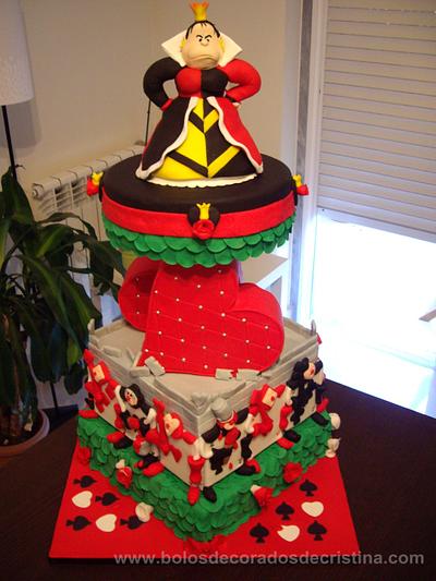 Queen of Hearts - Cake by Cristina Arévalo- The Art Cake Experience