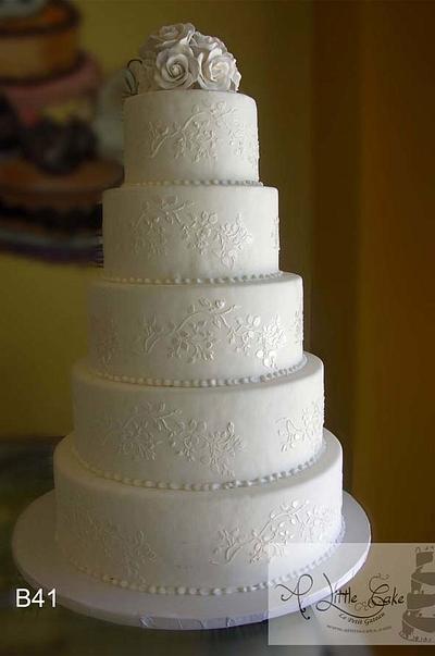 Fondant Wedding Cake - Cake by Leo Sciancalepore