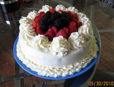 Berry Dream Cake - Cake by Michelle