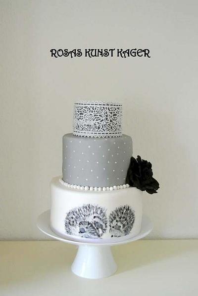 Hedgehog family wedding cake - Cake by Rosas Kunst Kager