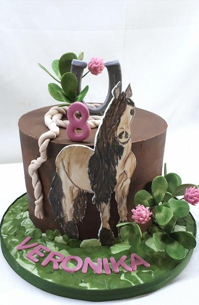  a horse with a clover - Cake by Kaliss
