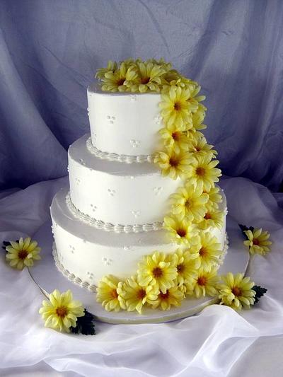 Yellow Daisies - Cake by Christeena Dinehart