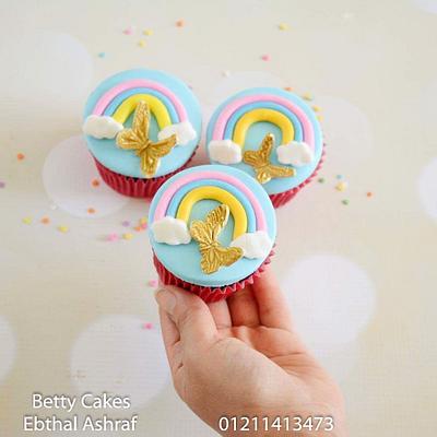 Unicorn rainbow cupcakes Unicorn rainbow cupcakes  - Cake by BettyCakesEbthal 