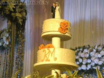 WEDDING CAKE - Cake by Blessilda Tishan