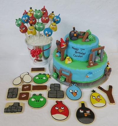 Angry Birds - Cake by Shani's Sweet Creations