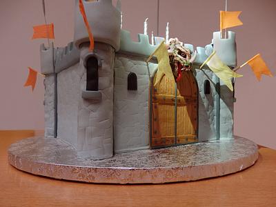 Medieval castle cake - Cake by Georgianagy