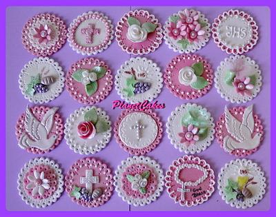 Holy communion pink toppers - Cake by Planet Cakes