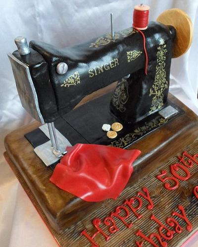 Singer Sewing Machine - Cake by Carrie-Anne Dallas
