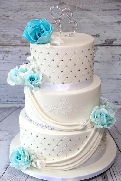 Wedding cake with roses - Cake by Cake Addict