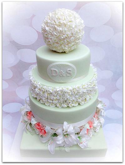 Sugar Lillies and Roses on a Vintage Green cake - Cake by Cakexstacy